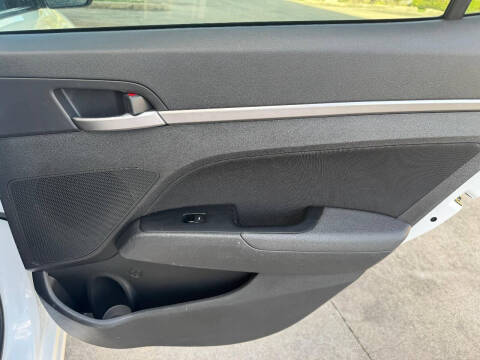 2019 Hyundai Elantra SEL