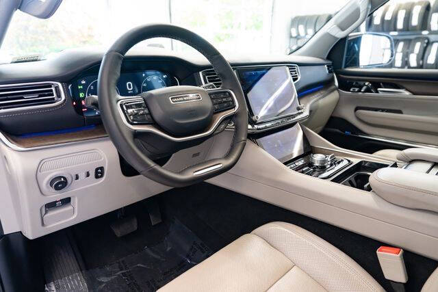 2023 Jeep Grand Wagoneer