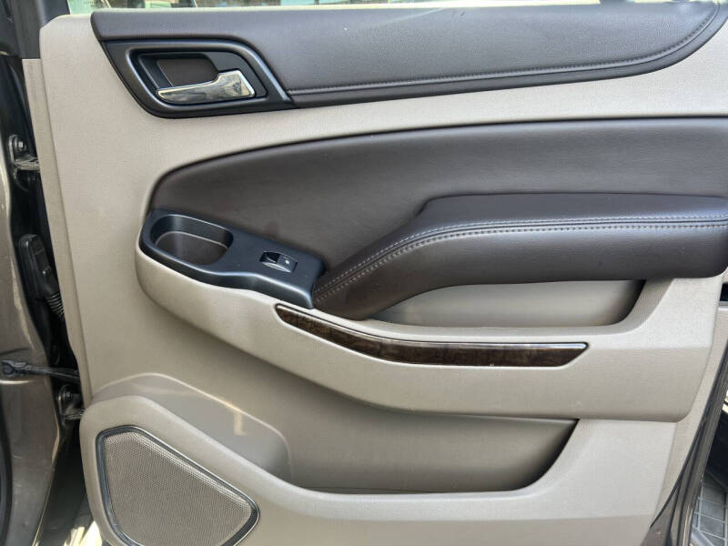 2016 Chevrolet Suburban LT