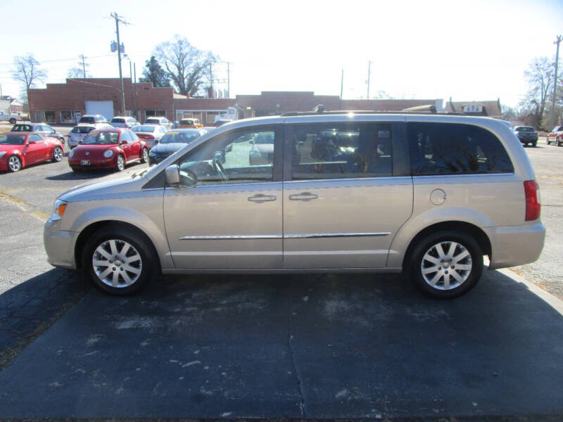 2016 Chrysler Town and Country for sale at Taylorsville Auto Mart in Taylorsville NC