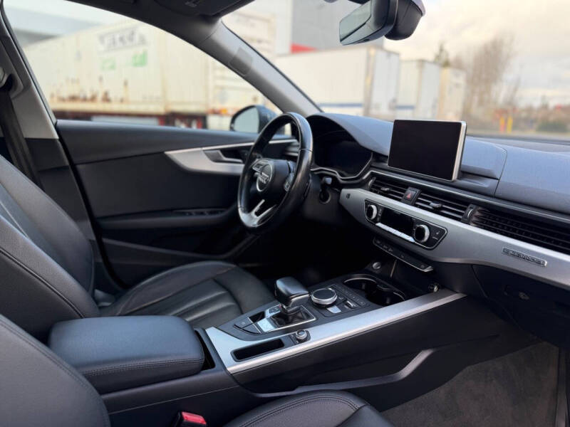 2017 Audi A4 2.0T quattro Premium Plus