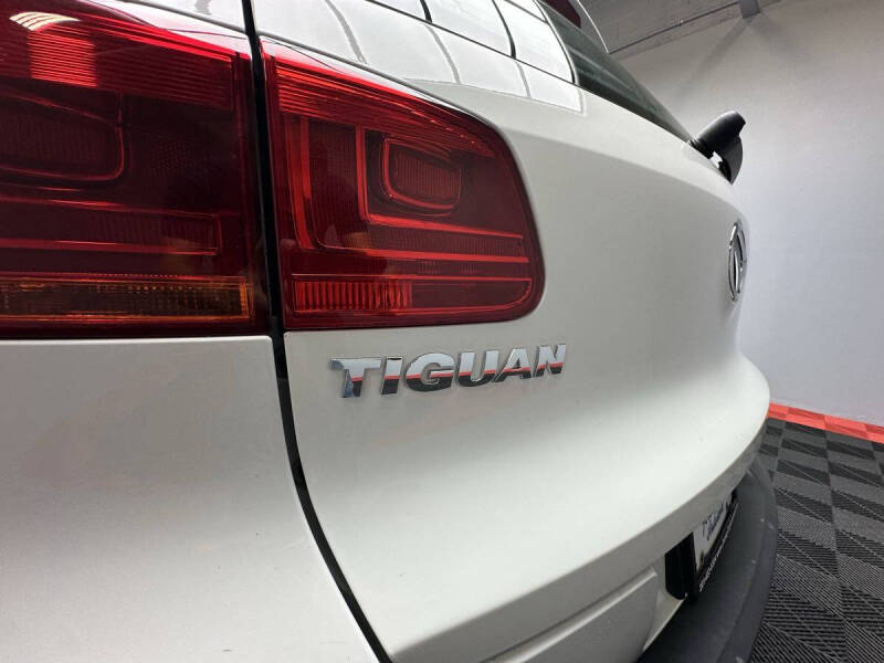 2017 Volkswagen Tiguan 2.0T S 4Motion