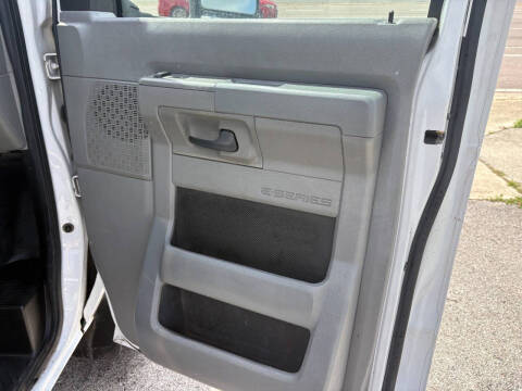 2009 Ford E-Series E-350 SD