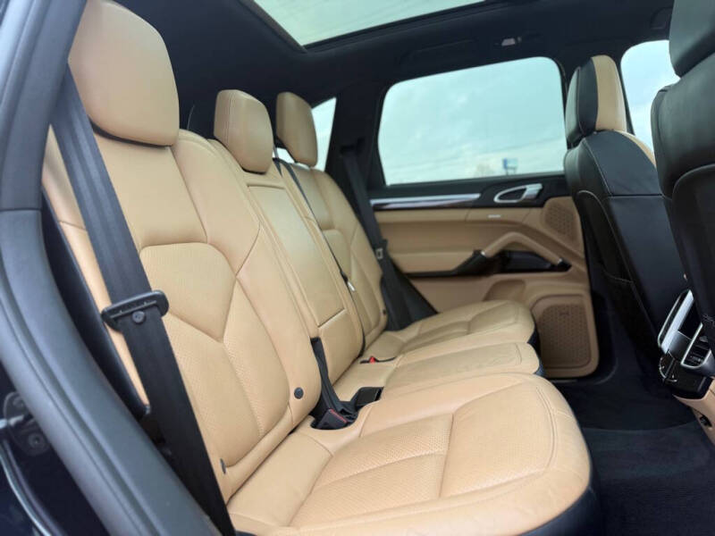 2016 Porsche Cayenne S