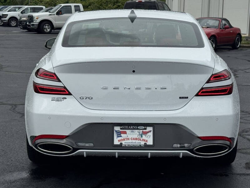 2025 Genesis G70