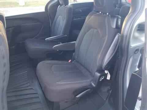 2023 Chrysler Pacifica Touring