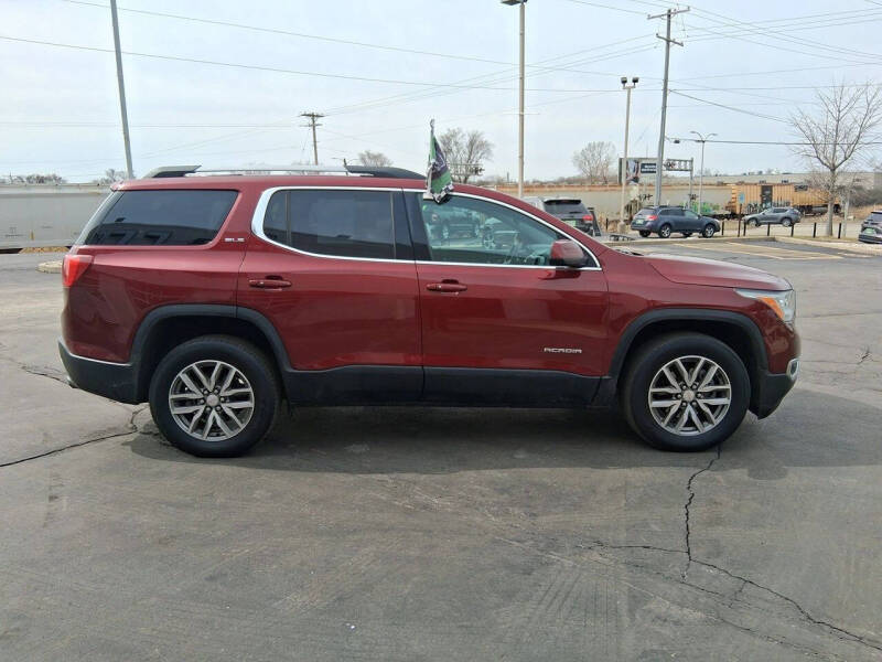 2017 GMC Acadia SLE-2