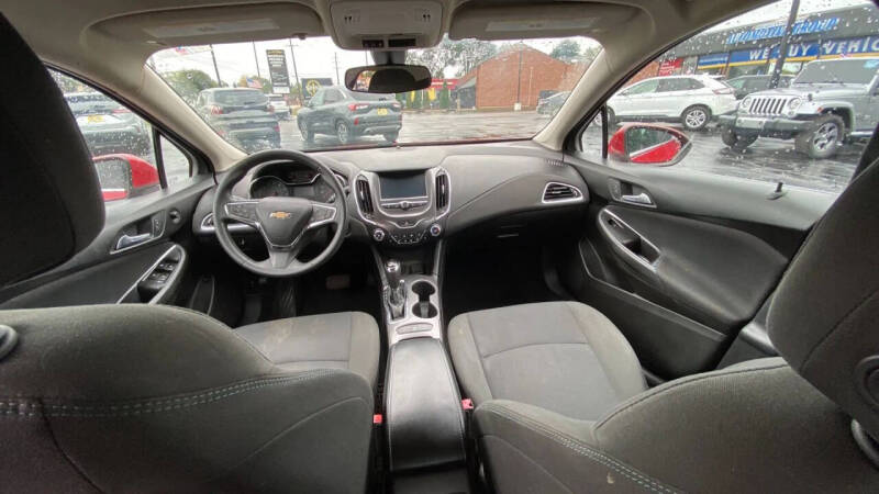 2017 Chevrolet Cruze LT Auto