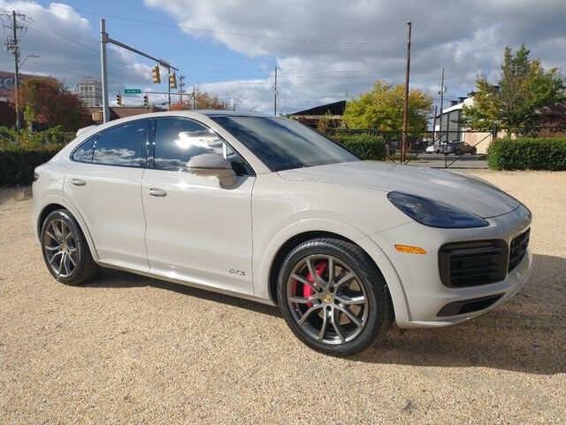 2022 Porsche Cayenne GTS Coupe