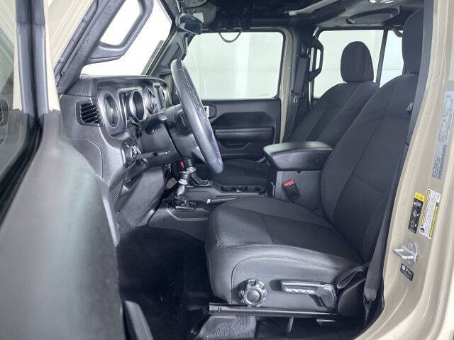2022 Jeep Gladiator Willys