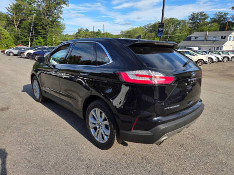 2021 Ford Edge Titanium