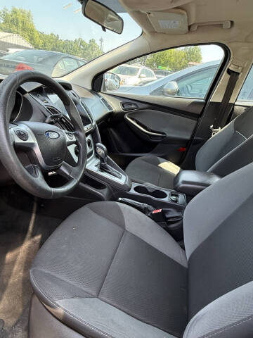 2012 Ford Focus SE