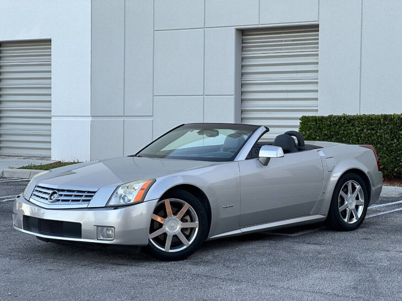 2008 Cadillac XLR  - $23,900