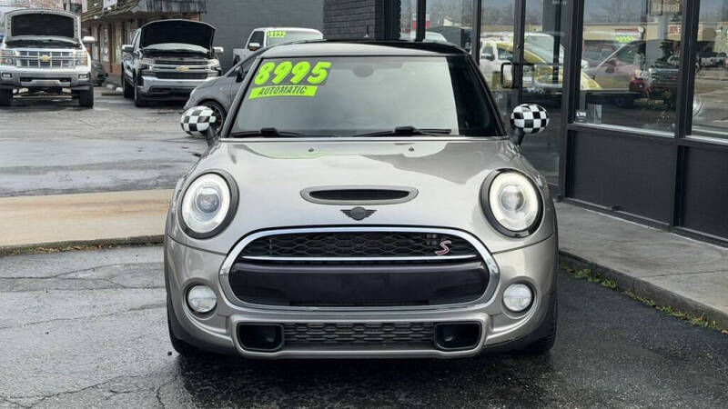 2017 MINI Cooper S's photo