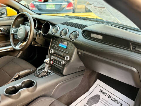 2015 Ford Mustang V6