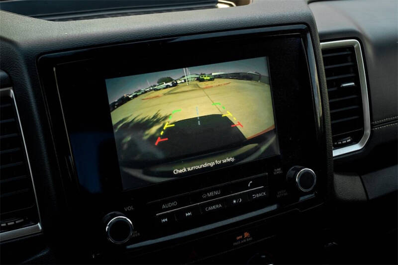 2022 Nissan Frontier SV