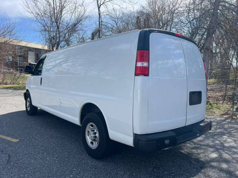2020 Chevrolet Express 2500