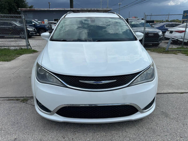 2019 Chrysler Pacifica Touring L