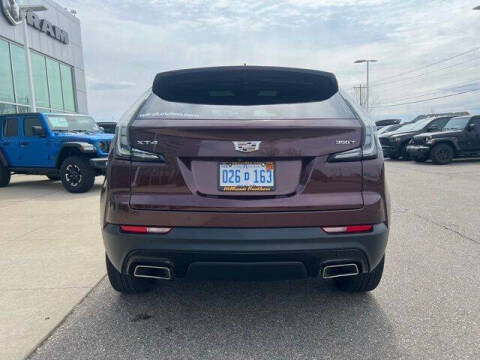 2023 Cadillac XT4 Sport