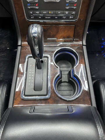 2017 Lincoln Navigator Select