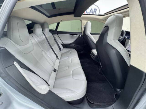 2015 Tesla Model S