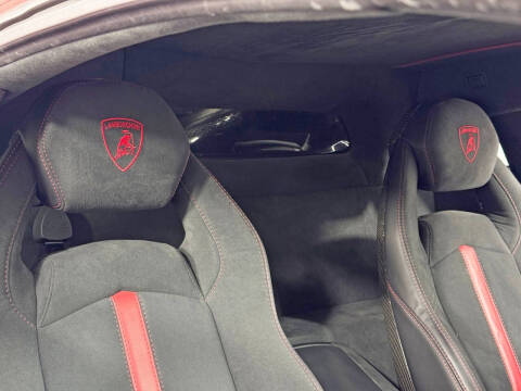 2017 Lamborghini Aventador LP 740-4 S