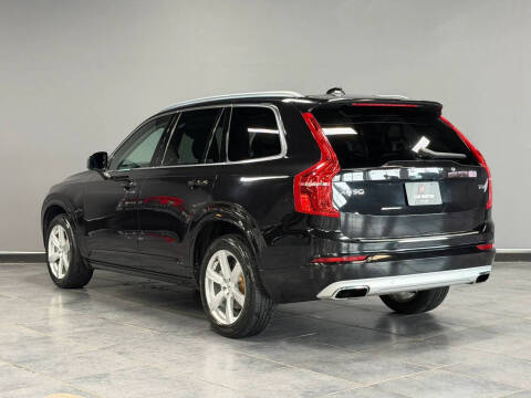2021 Volvo XC90 T5 Momentum