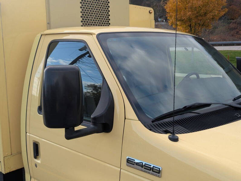 2019 Ford E-Series E-450 SD