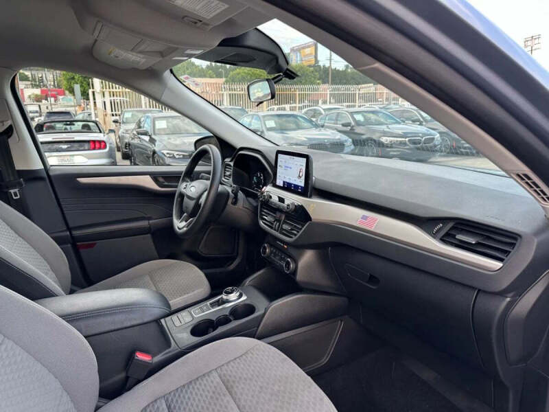 2022 Ford Escape Plug-In Hybrid SE