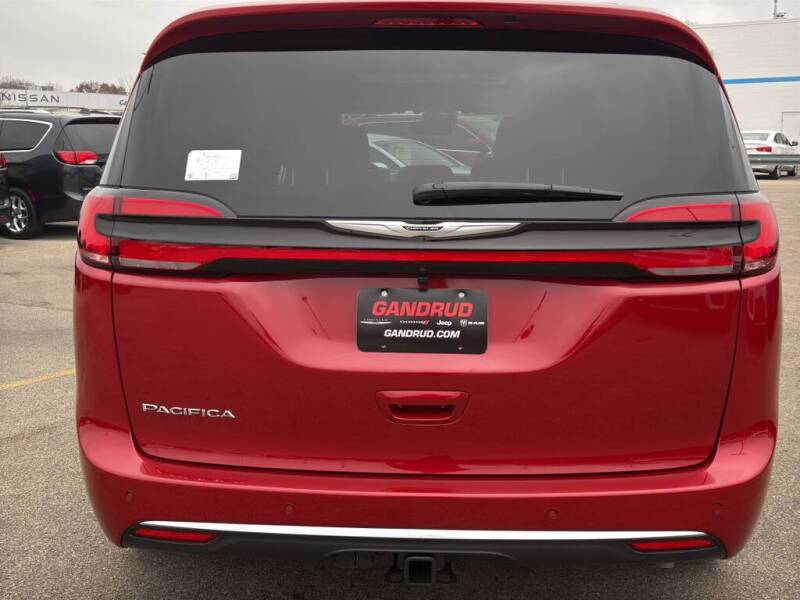 2026 Chrysler Pacifica Pinnacle