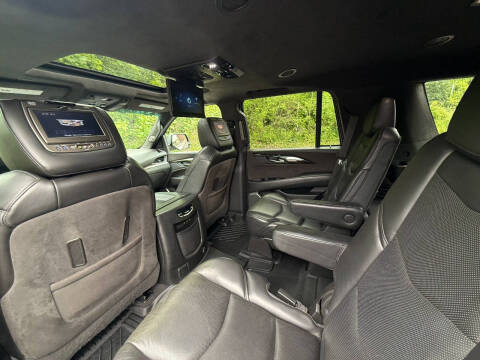2018 Cadillac Escalade Platinum