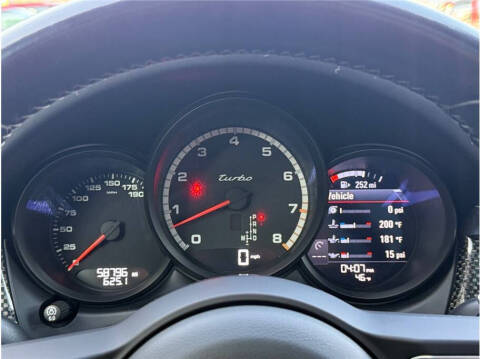 2021 Porsche Macan Turbo