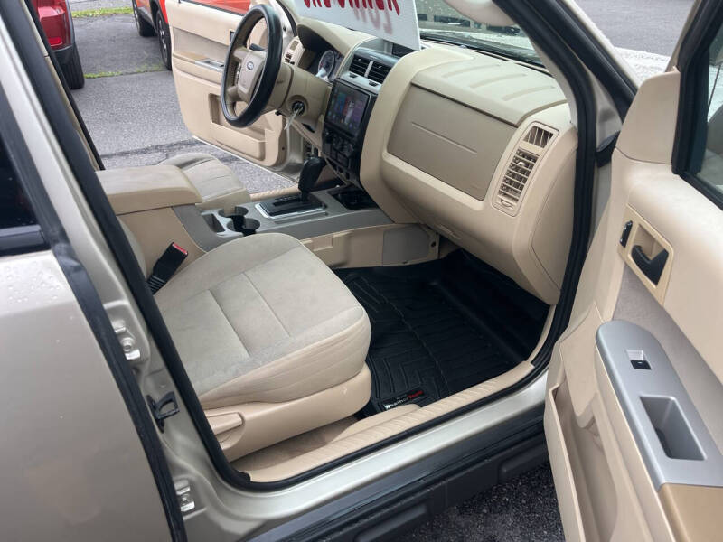 2011 Ford Escape XLT