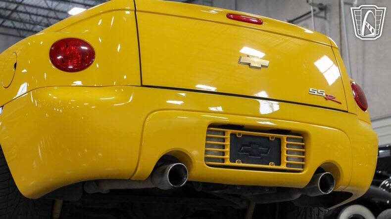2004 Chevrolet SSR LS