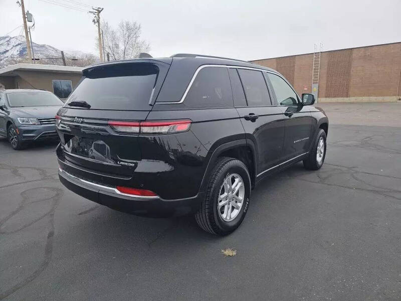 2023 Jeep Grand Cherokee Laredo