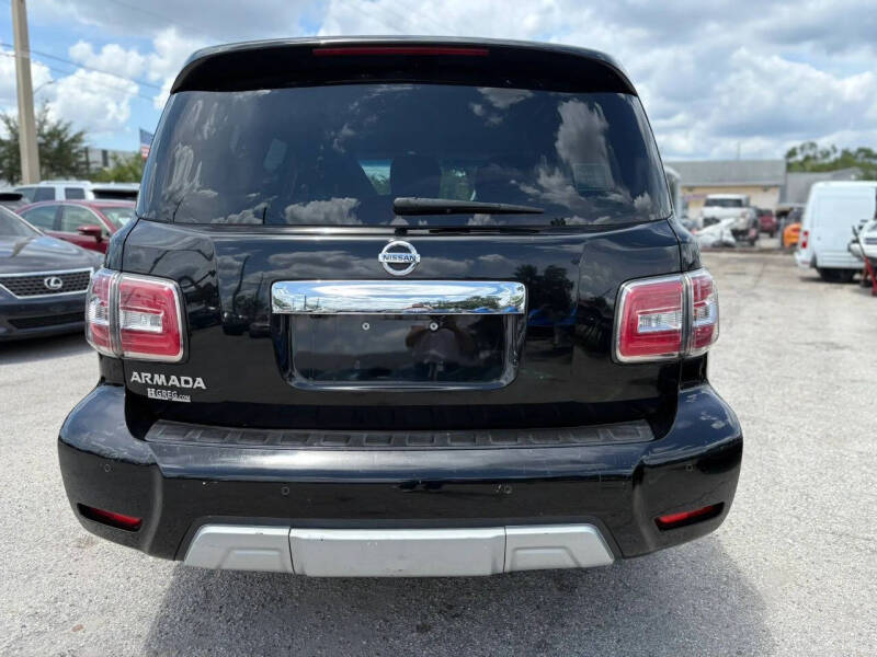 2017 Nissan Armada SV