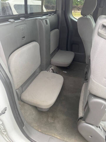 2006 Nissan Frontier XE