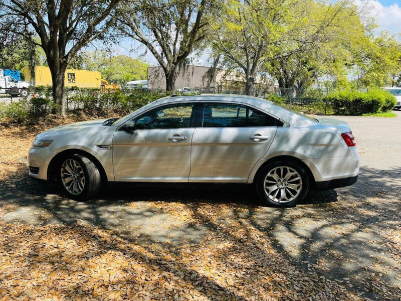 2013 Ford Taurus Limited