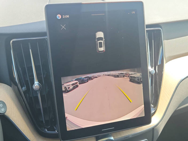2026 Volvo XC60 B5 Core