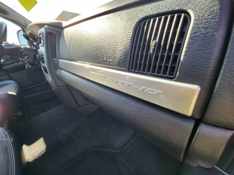 2005 Dodge Ram 1500 SRT-10