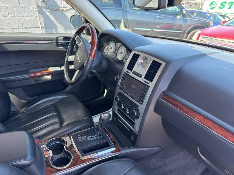 2010 Chrysler 300 C