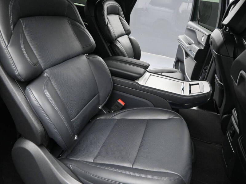 2025 Lincoln Navigator L Reserve