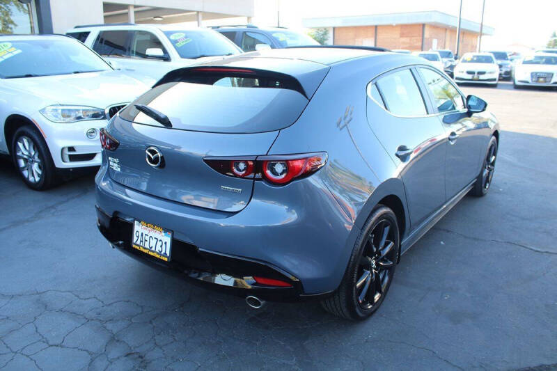 2022 Mazda Mazda3 Hatchback Carbon Edition