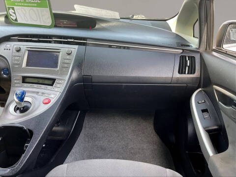 2015 Toyota Prius Two