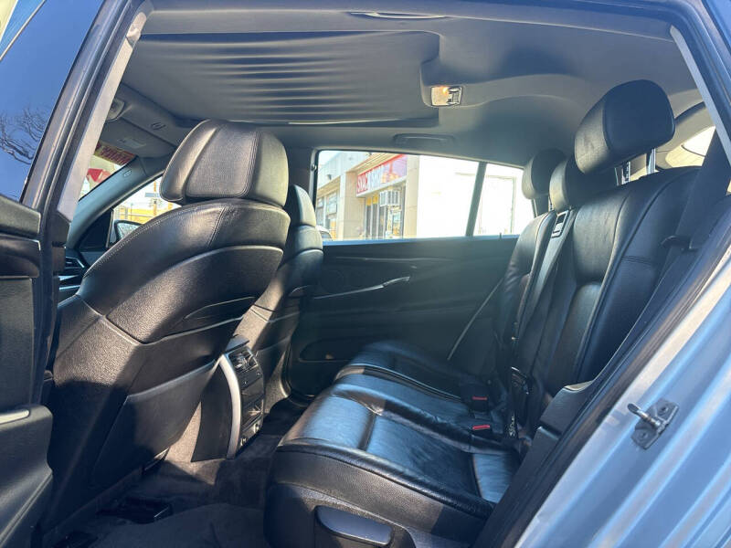 2011 BMW 5 Series 535i xDrive Gran Turismo