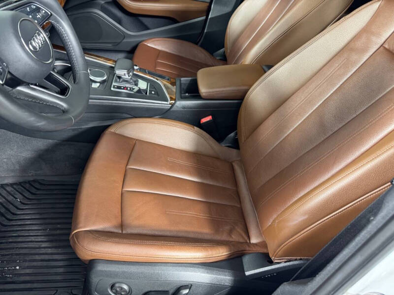 2019 Audi A4 quattro Premium Plus 45 TFSI