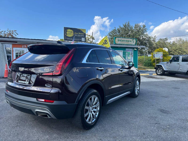 2020 Cadillac XT4 Premium Luxury