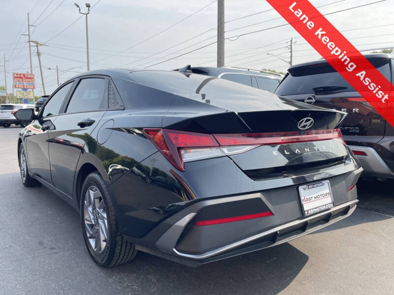 2024 Hyundai Elantra SEL