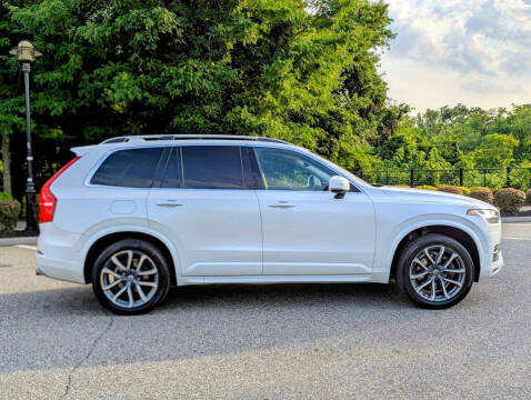 2018 Volvo XC90 T5 Momentum 7-Passenger