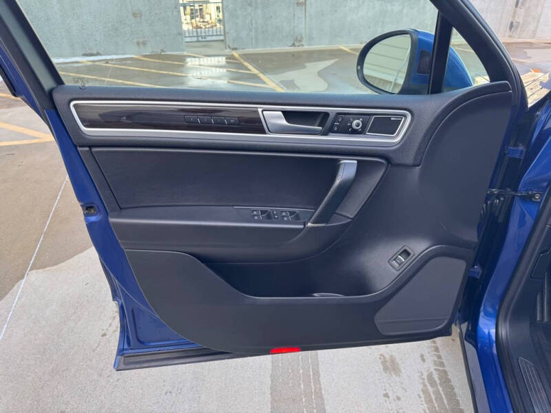 2016 Volkswagen Touareg